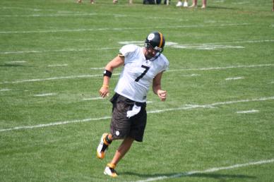 Roethlisberger returns to practice; Dixon out