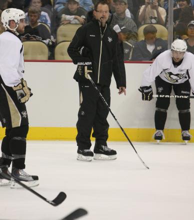 Bylsma: Penguins mindset is on protecting leads, winning 1 goal games 